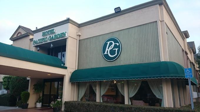 Hotel Pacific Garden Gardena Exterior photo