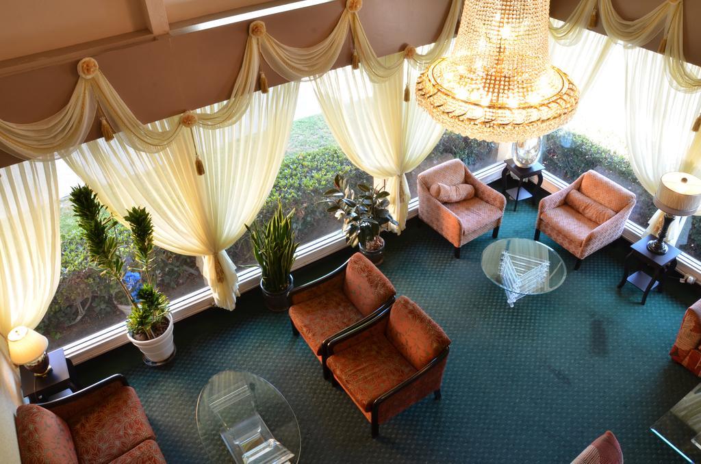 Hotel Pacific Garden Gardena Exterior photo