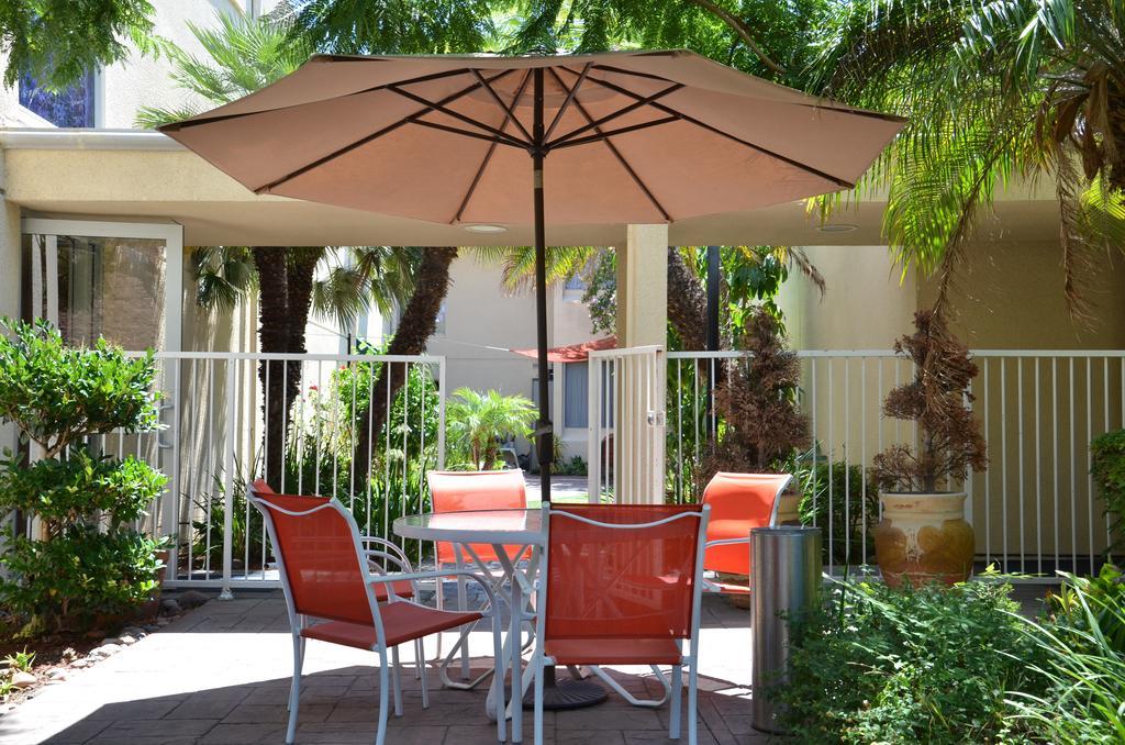 Hotel Pacific Garden Gardena Exterior photo