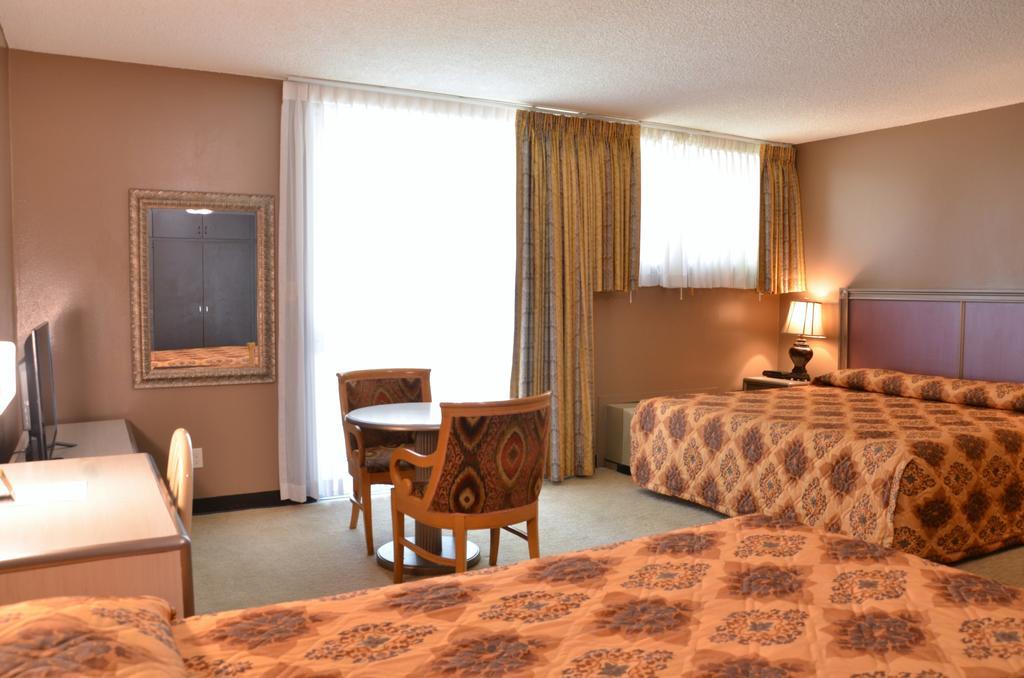 Hotel Pacific Garden Gardena Room photo